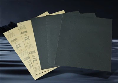 role brusného papíru